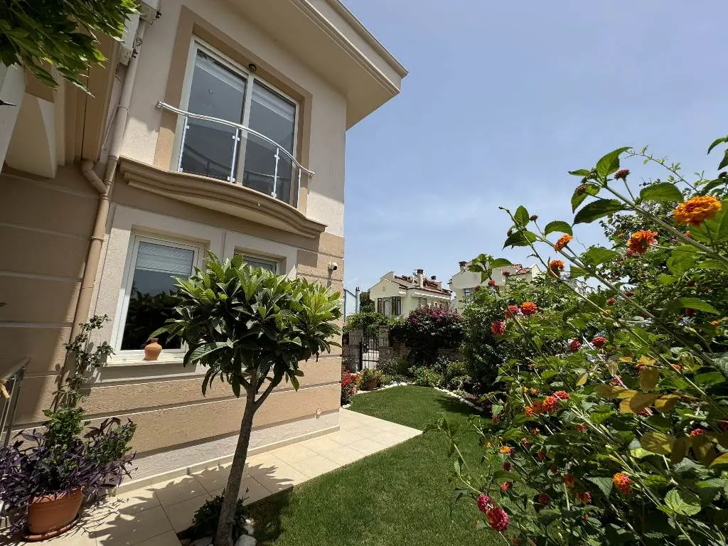 Villa in Calis
